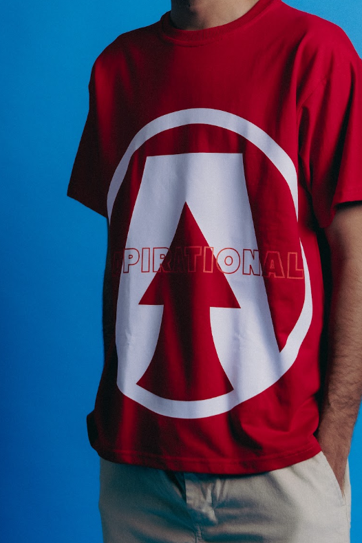 ASCEND MARK GRAPHIC T-SHIRT